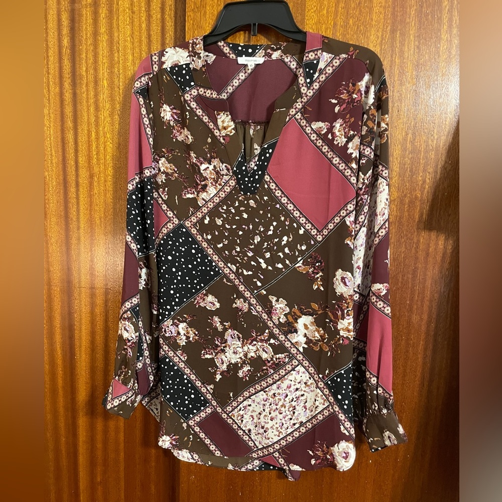 Great flowy top from Maurices, like new, XL